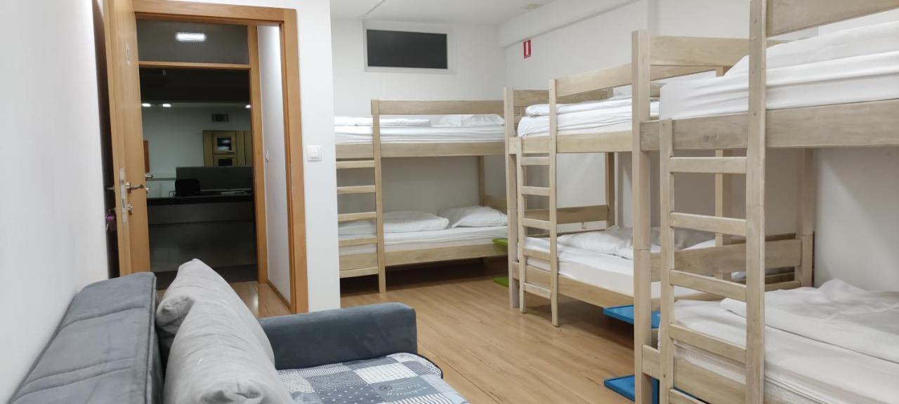 Hostel OmnibusČakovec エクステリア 写真