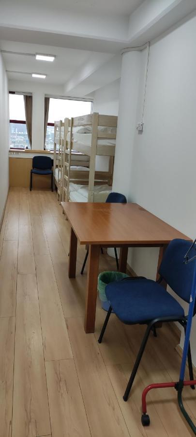 Hostel OmnibusČakovec エクステリア 写真