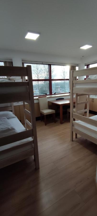 Hostel OmnibusČakovec エクステリア 写真