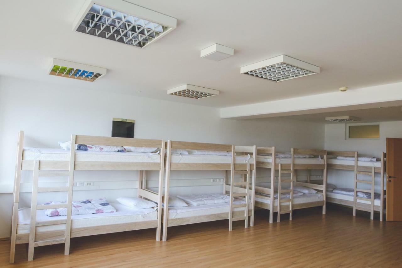 Hostel OmnibusČakovec エクステリア 写真