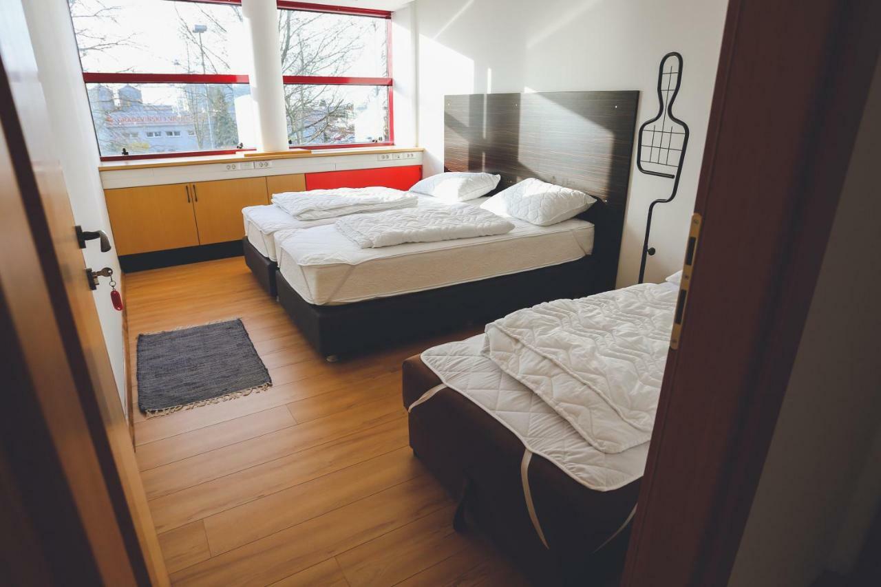 Hostel OmnibusČakovec エクステリア 写真