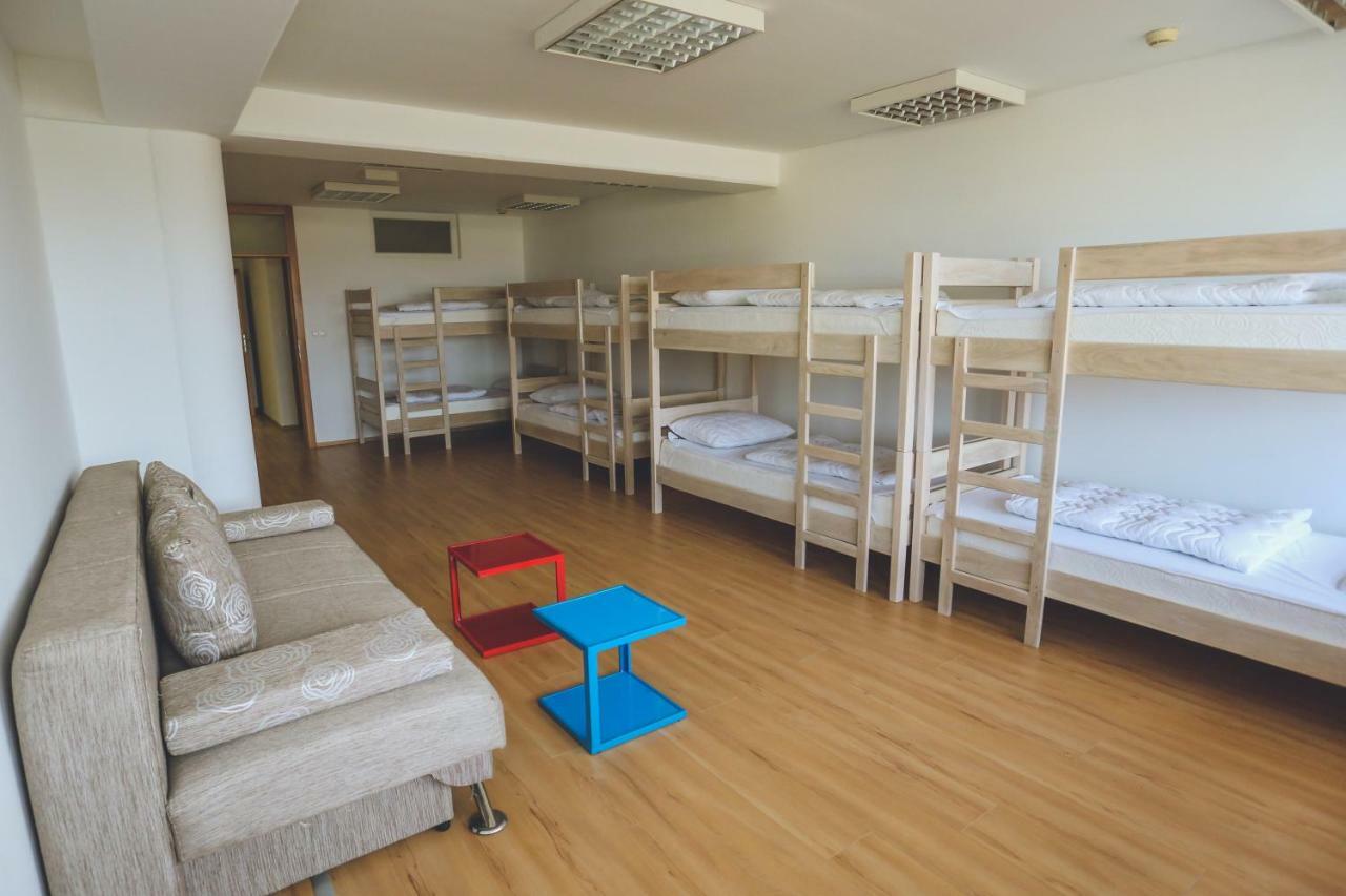 Hostel OmnibusČakovec エクステリア 写真