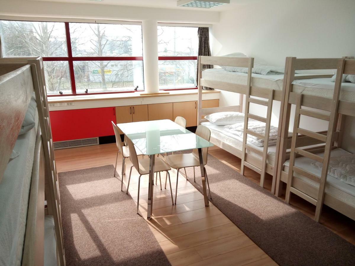 Hostel OmnibusČakovec エクステリア 写真