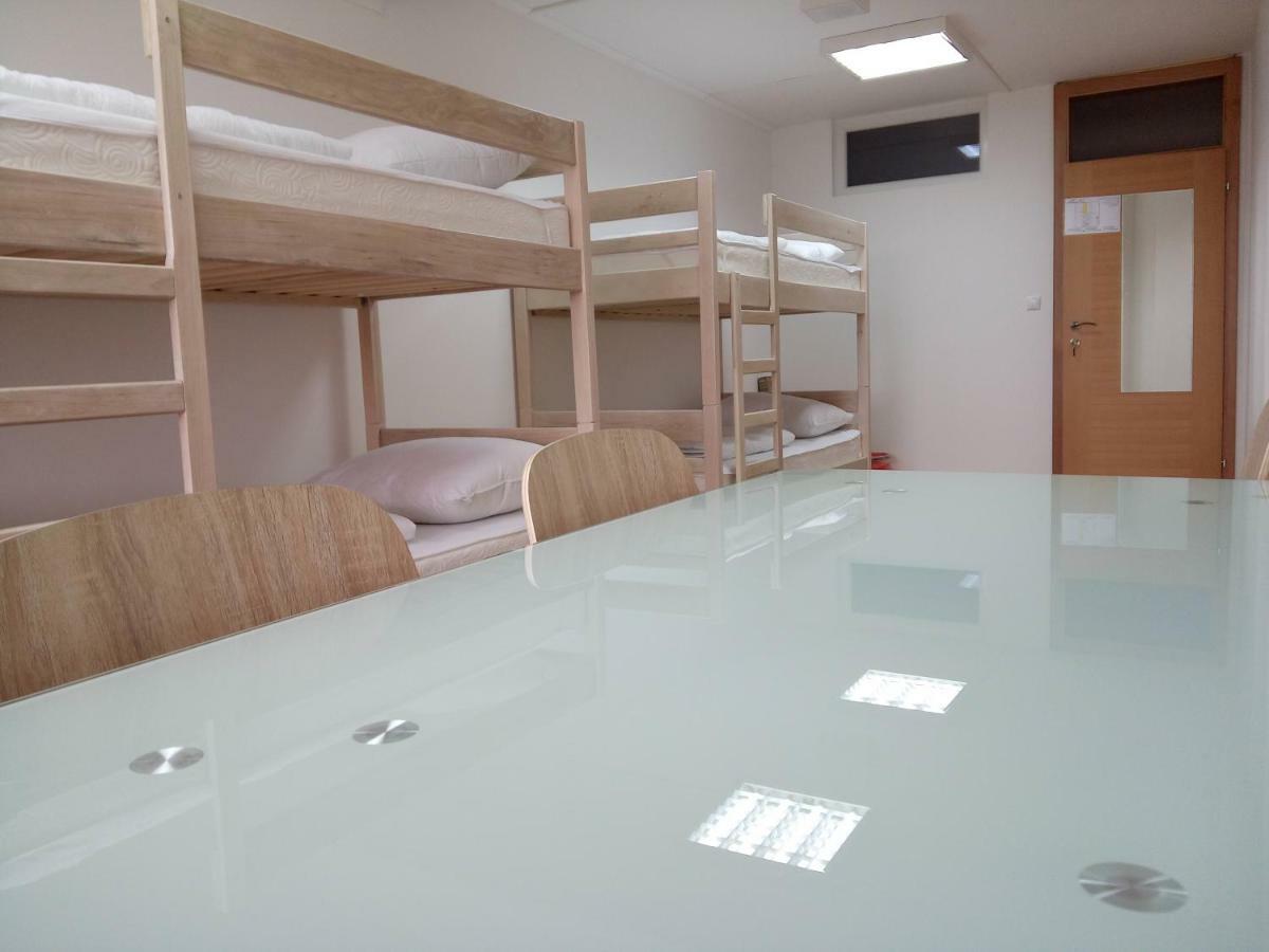 Hostel OmnibusČakovec エクステリア 写真