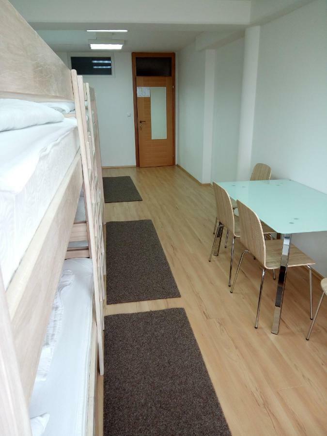 Hostel OmnibusČakovec エクステリア 写真